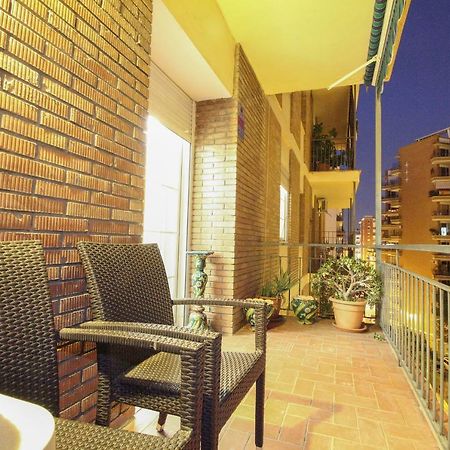 Apartamento La Feria Apartamento Sevilha Exterior foto